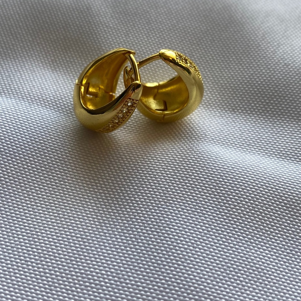 Simple U-shaped Hoop Earrings with Cubic Zirconia